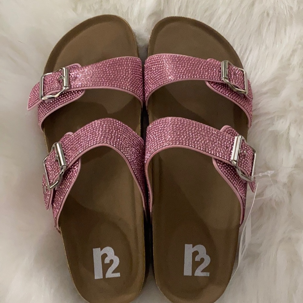 R2 Berkeley Pink crystal sandals NWT